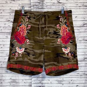 Johnny Was Burke Linen Shorts